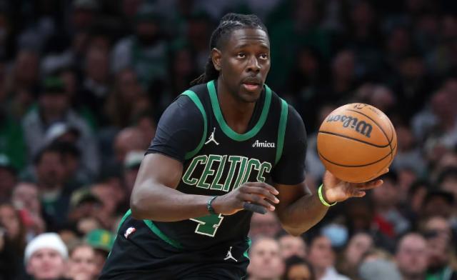 B体育中国-临近季后赛霍勒迪开始变身 凯尔特人冲冠再添砝码