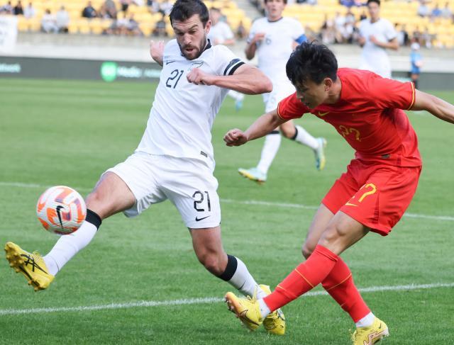 对话巴顿：圆梦国足第1球有预感 未来期待更多得分