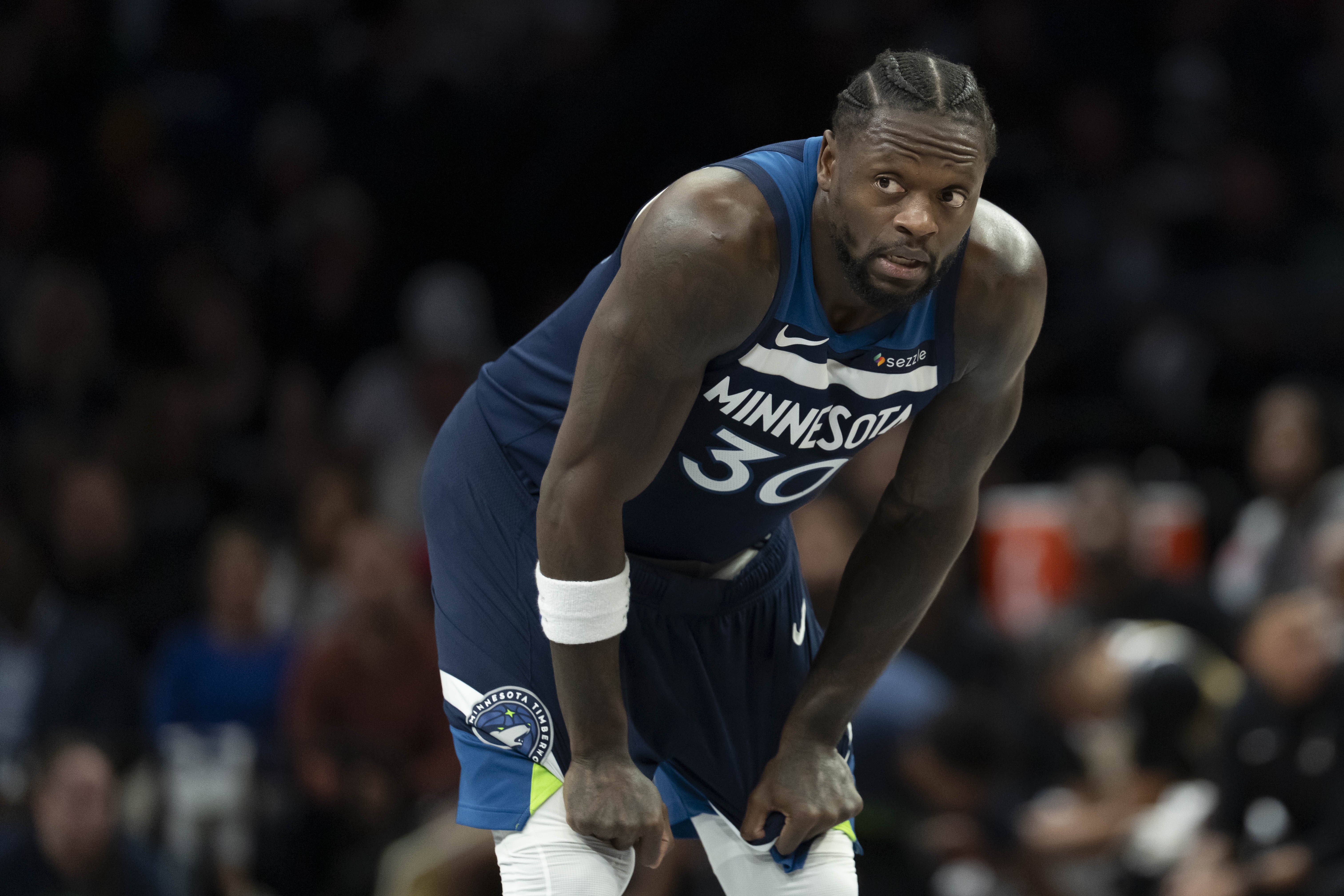 B体育平台-无力回天!兰德尔17中10空砍30分7板6助 罚球7中7&6犯离场